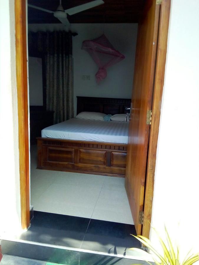 Nethmi Rooms Negombo Exterior foto